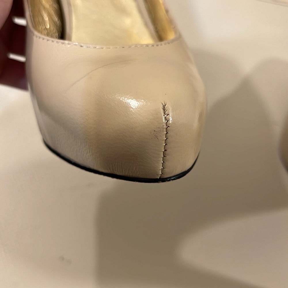 Dolce Vita Madison Cream Patent Pumps - Picture 14 of 16